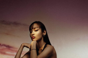 Азийн топ модел О.Ариунзул Harper's Bazaar сэтгүүлийг чимлээ