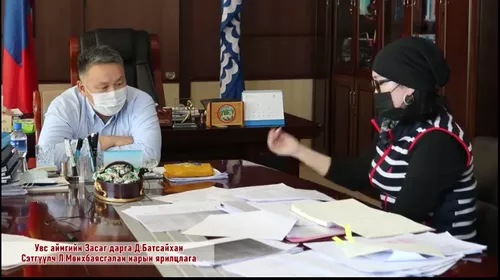 Увс аймгийн Засаг дарга Д.Батсайхан, сэтгүүлч Л.Мөнхбаясгалан хоёрын ярилцлага бүрэн эхээрээ