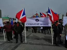 Сүхбаатар аймагт АН-ын хэсэг залуучууд МАН-ын сонгуулийн багийн байр руу дайрчээ