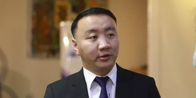 Б.МӨНХ-ОРГИЛ: “ХӨГЖЛИЙН ШИЙДЭЛ” ТББ-ТАЙ ХАМТРАН ГАРААНЫ БИЗНЕСИЙГ ДЭМЖИХ ТӨСЛИЙГ ТАВАН ЖИЛИЙН ХУГАЦААТАЙ ХЭРЭГЖҮҮЛЭХ АЖЛЫГ ЭХЛҮҮЛЖ БАЙНА