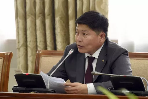 Х.Нямбаатар: "Голомт"-ын Д.Баясгалан шуналаа тат