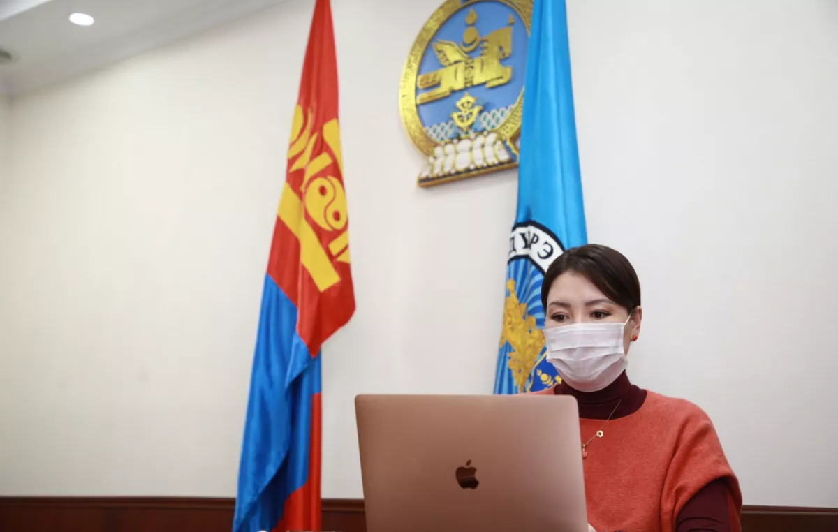 Баянгол дүүргийн ИТХ-ын тэргүүлэгчид цахимаар хуралдаж, зарим өрхөд хүнсний тусламж олгохоор боллоо