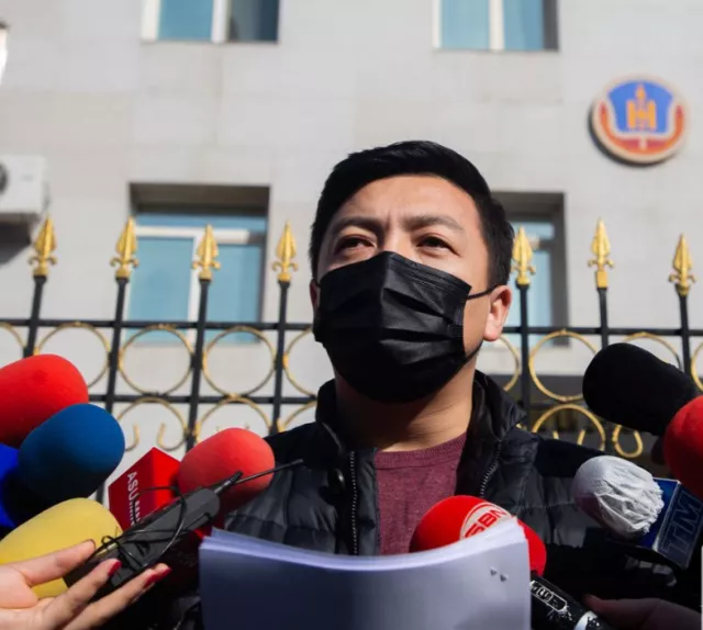 "6,250 төгрөгөөр олборлож байгаа ажлыг Хятад компани 12,500 төгрөгөөр хийж байгаа нь хууль зөрчсөн, үндэсний аюулгүй байдалд заналхийлсэн үйлдэл"