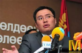 О.Магнай мөнгөтэй хүмүүсийн талд ажилласан гэх шүүгчдийг зарлав