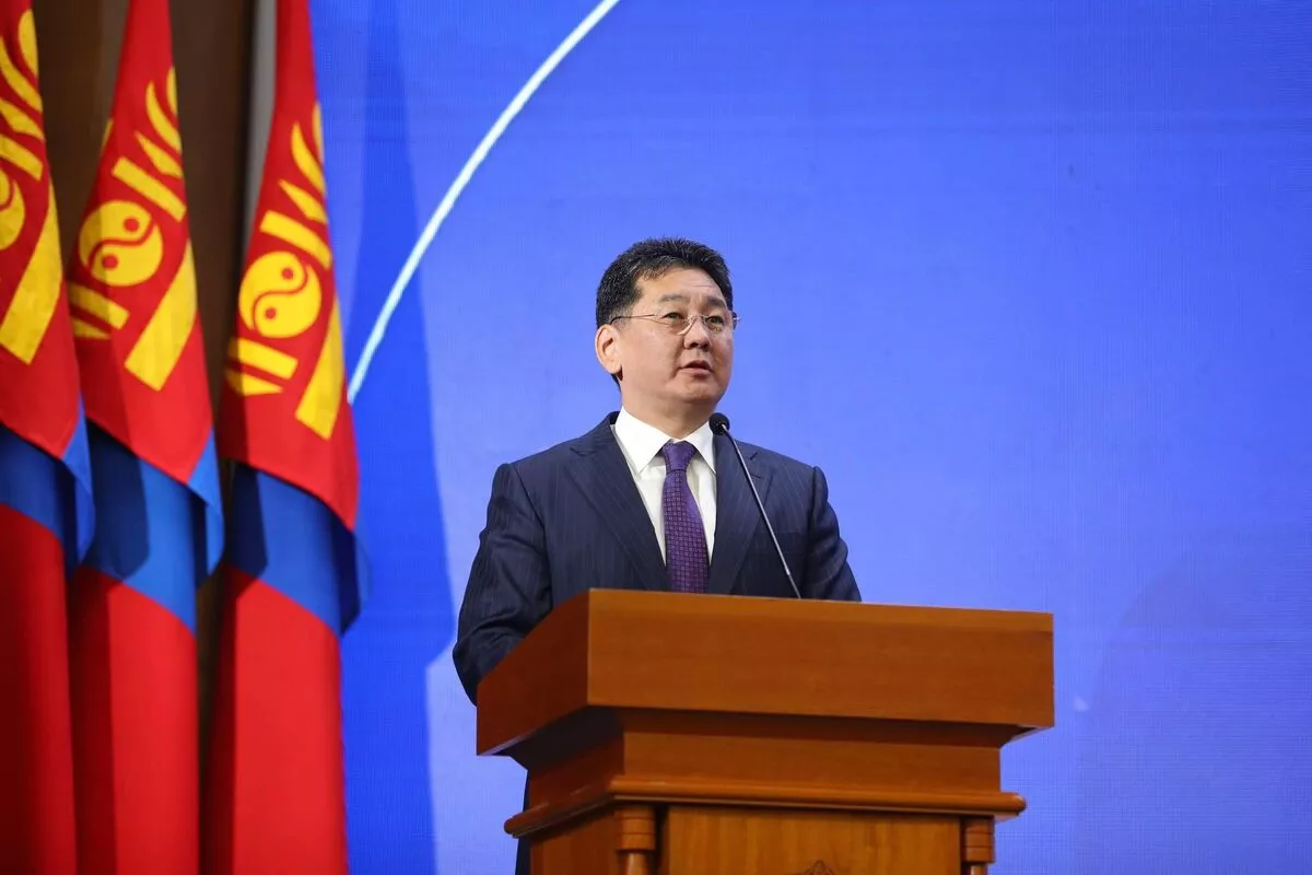У.Хүрэлсүх: Эрчүүдийн тамхидалт, хүүхэд, залуусын дундах электрон тамхины хэрэглээ аюулын харанга дэлдэж эхэллээ