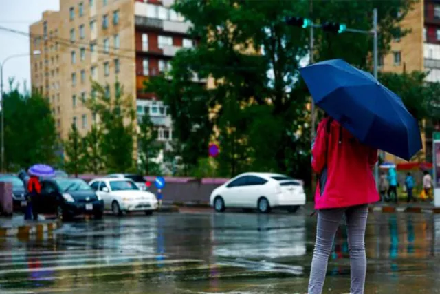 Улаанбаатарт ялимгүй хур тунадастай, 8 хэмийн дулаан