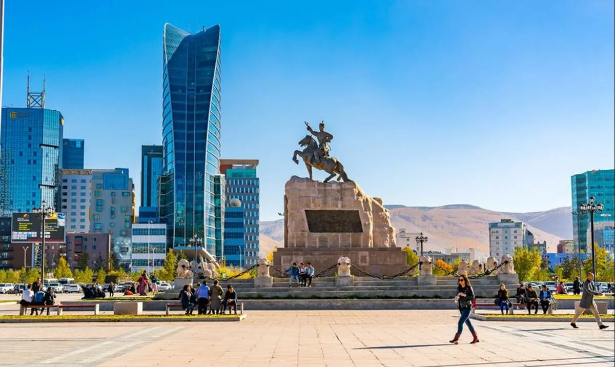 Улаанбаатарт 28 хэм дулаан