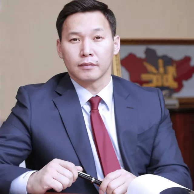 Эрүүл мэндийн салбарт “ЭРГЭЛТ“ авчирсан Т.Мөнхсайханы менежментүүд