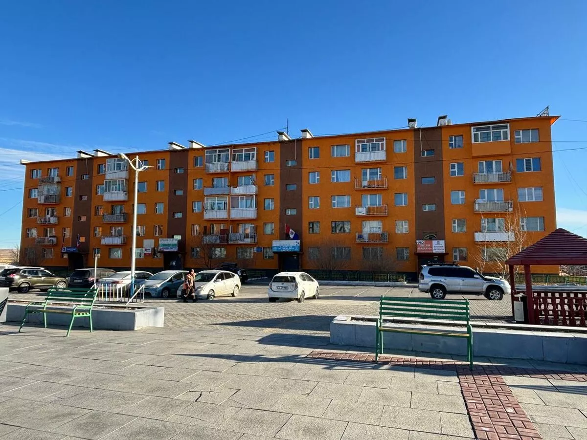 Багахангай дүүрэгт нийт 12 орон сууцны фасадыг шинэчиллээ