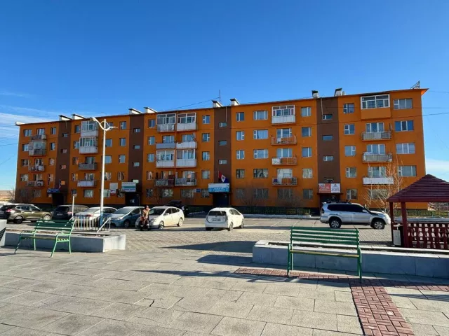 Багахангай дүүрэгт нийт 12 орон сууцны фасадыг шинэчиллээ