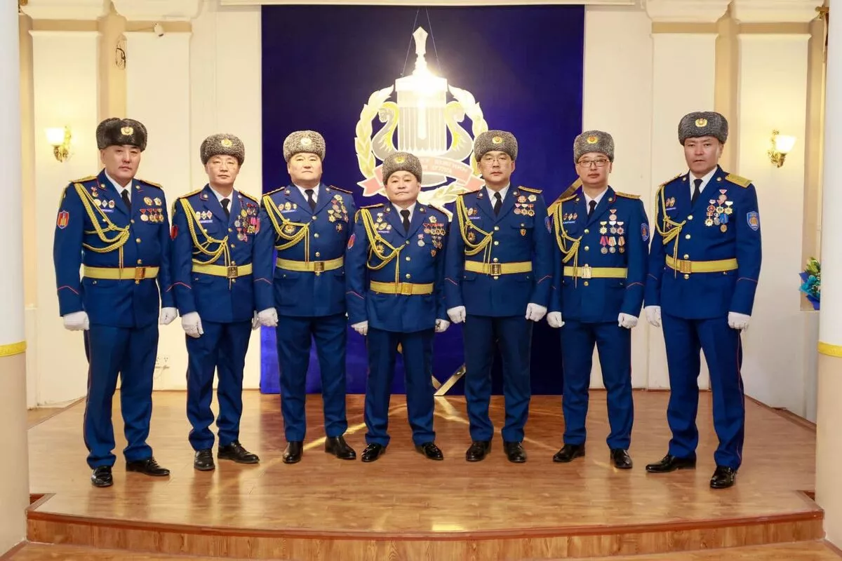 Онцгой байдлын байгууллагаас долоон хурандаа цолтон төрлөө