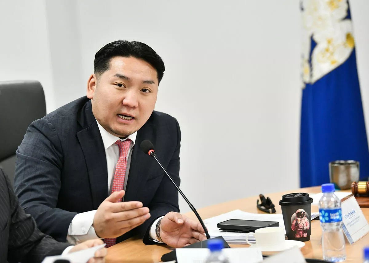 З.Төмөртөмөө: Хэсгийн ахлагч нар маш ачаалалтай ажилладаг,Тиймээс урамшууллыг нэмэх нь зүйтэй