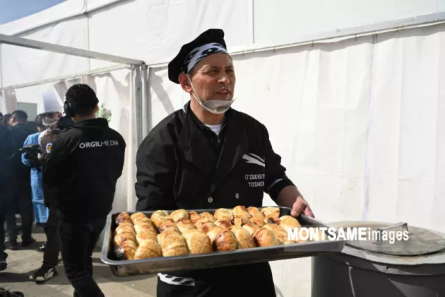 Узбекистаны мастер тогооч нар “UB food”-д оролцож байна