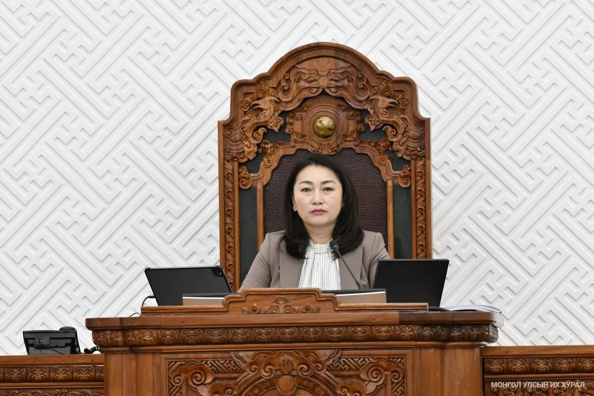 Хөдөө аж ахуйн тухай хуулийн төсөл болон хамт өргөн мэдүүлсэн хуулийн төслүүдийг анхны хэлэлцүүлэгт шилжүүлэв