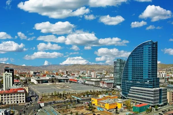 Улаанбаатарт өдөртөө +18 градус дулаан байна