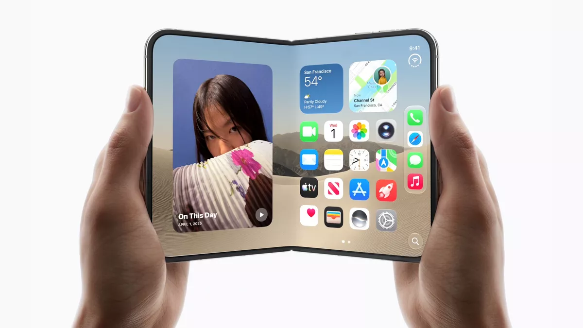 Apple анхны эвхдэг iPhone-оо танилцууллаа